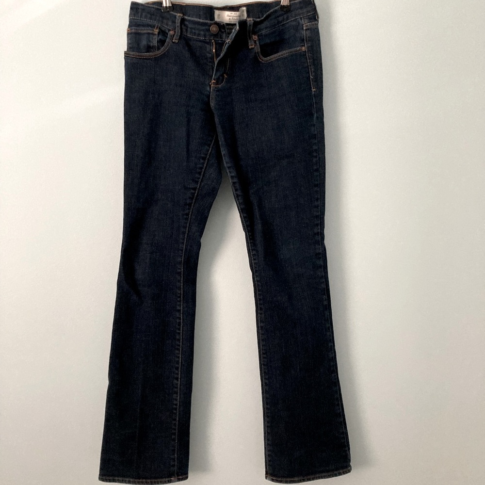 Boot cut jeans